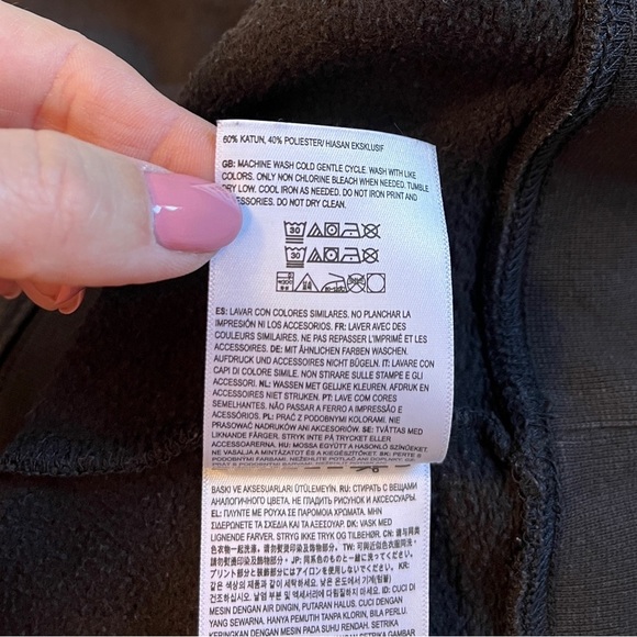 Off The Wall Vans Black Thrasher Sweatshirt Youth Large - Picture 7 of 7